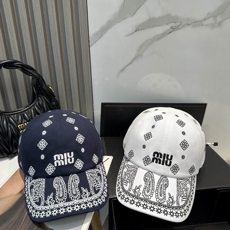 Miumiu cap dx78